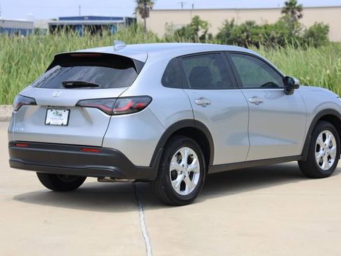 Used 2024 Honda HR-V LX image 8