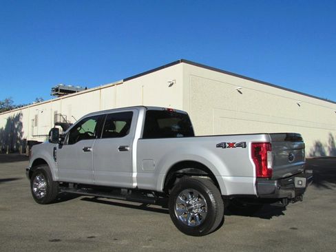Used 2018 Ford F250 XLT image 8