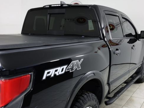 Used 2022 Nissan Titan PRO-4X w/ Pro-4x Convenience Package image 42
