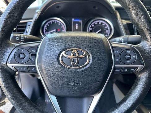 Used 2021 Toyota Camry LE w/ Convenience Package FWD image 21