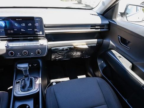 New 2026 Hyundai Kona SE FWD image 18