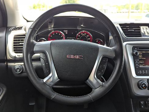 Used 2016 GMC Acadia SLE FWD image 17
