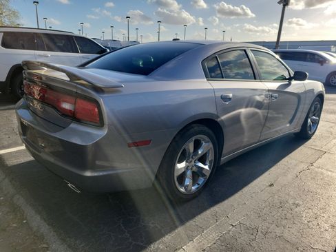 Used 2013 Dodge Charger SXT w/ Rallye Appearance Group image 4