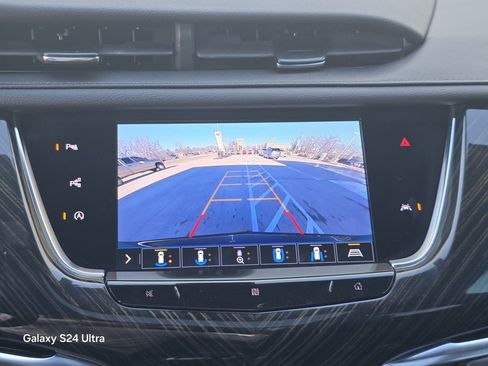 Used 2020 Cadillac XT6 Premium Luxury image 29