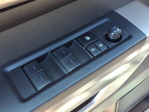 Used 2024 Toyota Tundra SR5 AWD/4WD image 17