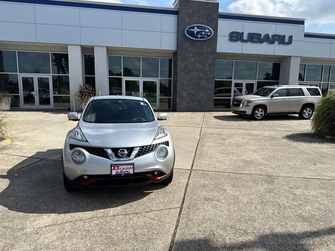 Used 2017 Nissan Juke SV w/ Technology Package FWD image 2