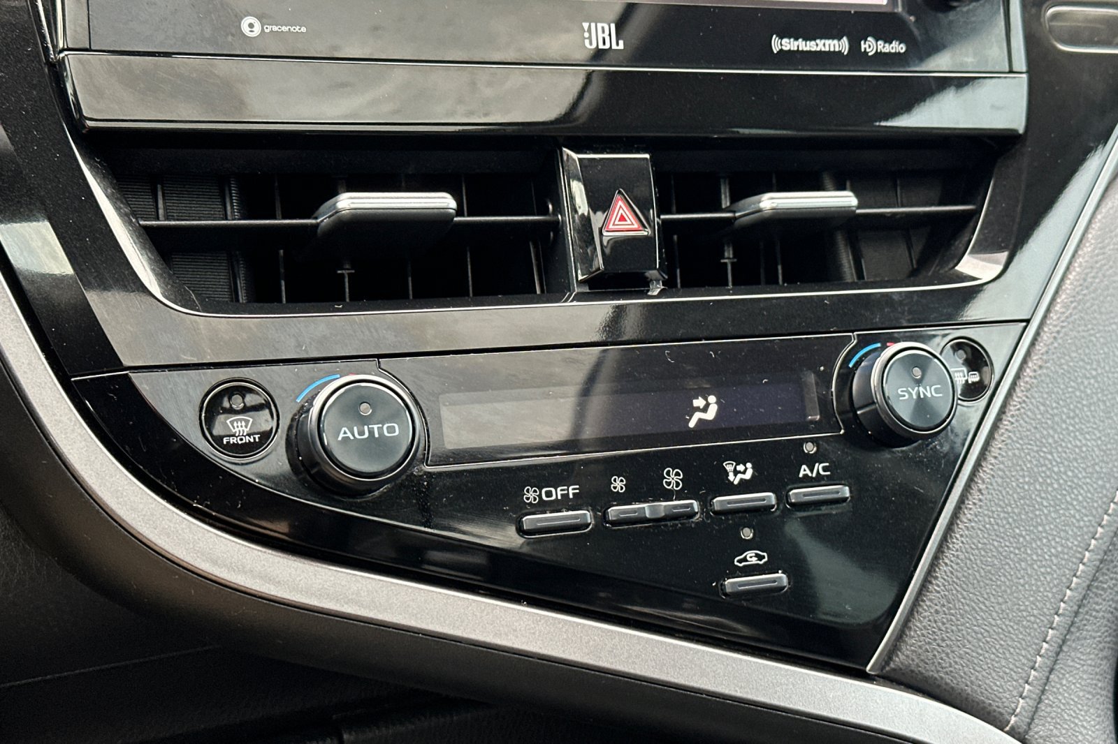 Used 2021 Toyota Camry XSE w/ Navigation Package FWD image 18