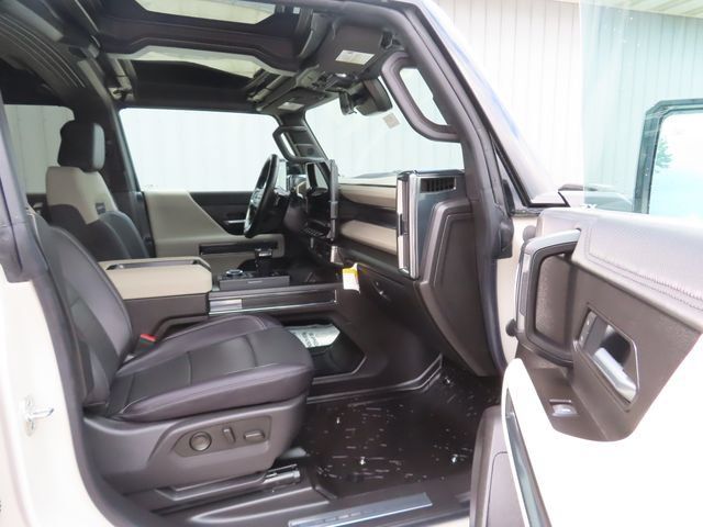 New 2026 GMC Hummer EV 4x4 Crew Cab w/ LPO, Sport Package image 25