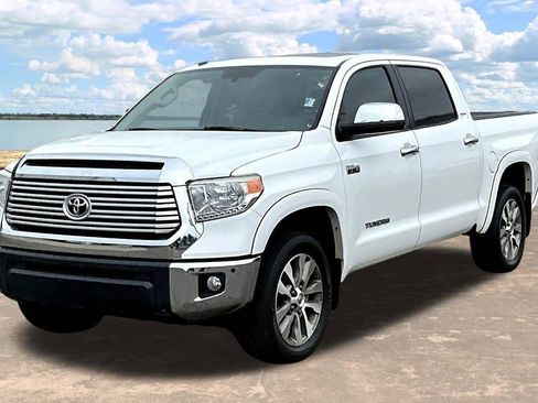 Used 2017 Toyota Tundra Limited w/ Limited Premium Package AWD/4WD image 2