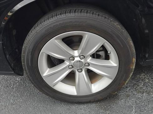 Used 2023 Dodge Challenger SXT RWD image 15