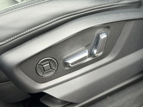 Used 2022 Audi SQ7 Premium Plus AWD/4WD image 19