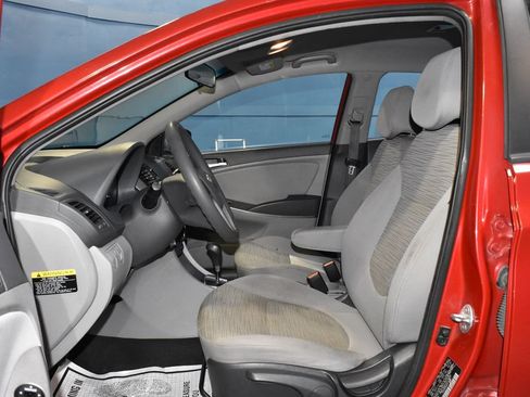Used 2017 Hyundai Accent SE FWD image 6