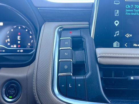 Certified 2022 Chevrolet Tahoe Premier AWD/4WD image 33