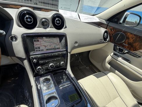 Used 2014 Jaguar XJ L Portfolio AWD/4WD image 14