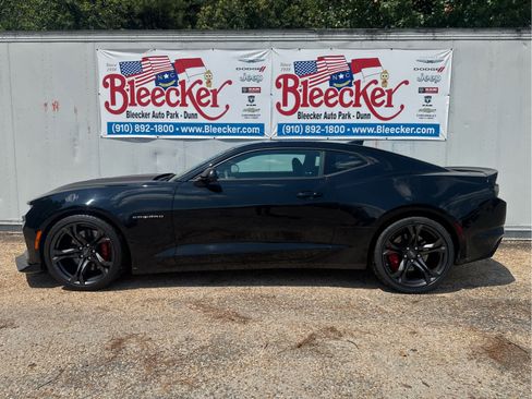 Used 2023 Chevrolet Camaro SS RWD image 7