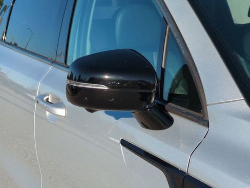 Used 2022 Kia Sorento SX image 12