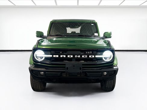 Used 2024 Ford Bronco Outer Banks AWD/4WD image 2