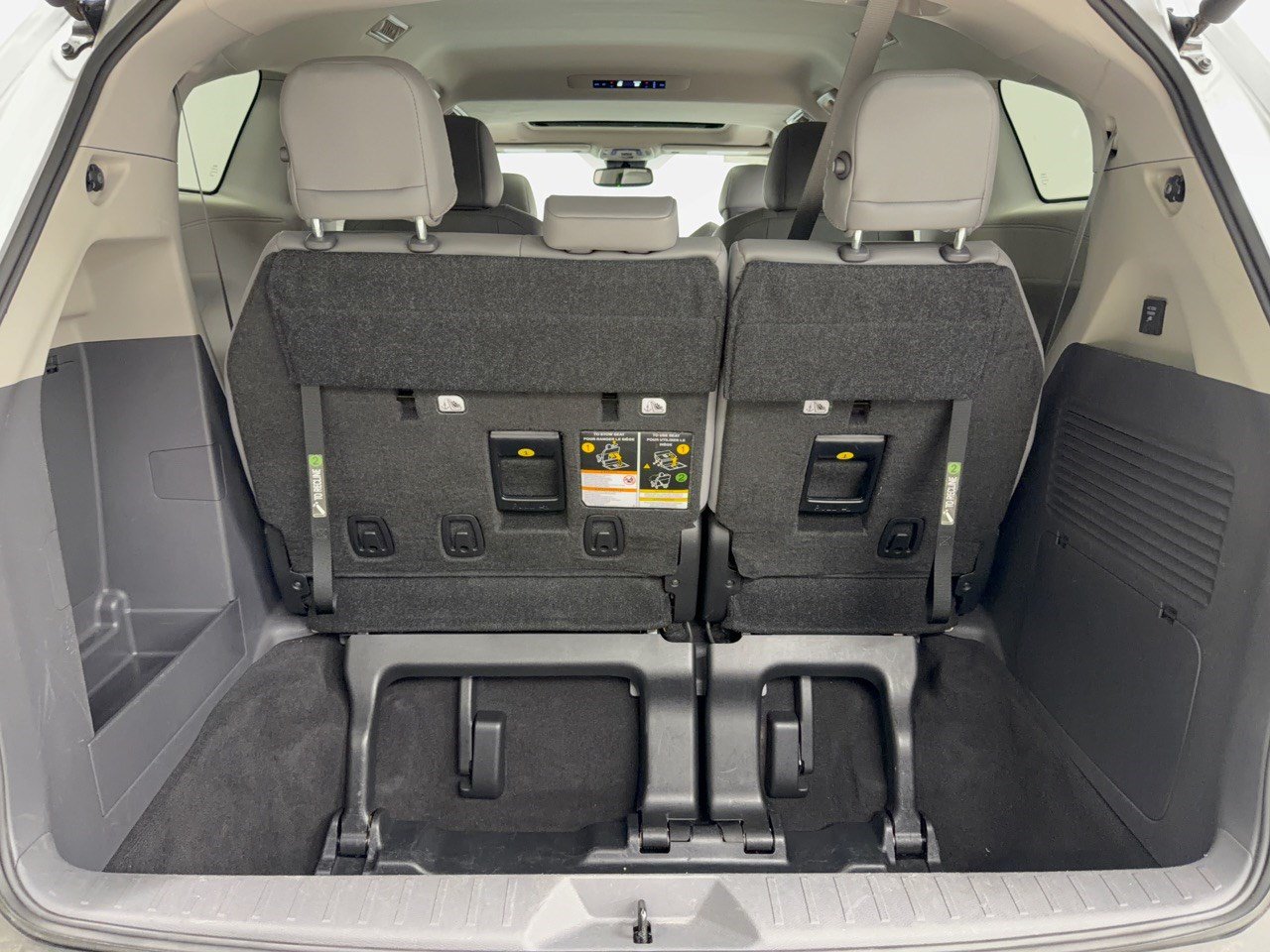 Used 2023 Toyota Sienna XLE w/ XLE Plus Package AWD/4WD image 28