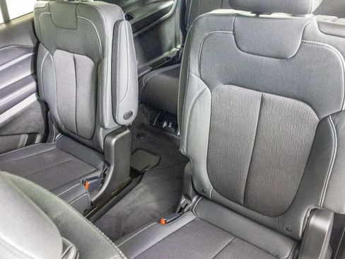 New 2025 Jeep Grand Cherokee L Laredo w/ Luxury Tech Group I image 28