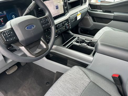 New 2026 Ford F250 XLT w/ XLT Premium Package AWD/4WD image 9