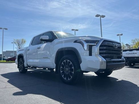 Used 2023 Toyota Tundra Limited AWD/4WD image 4