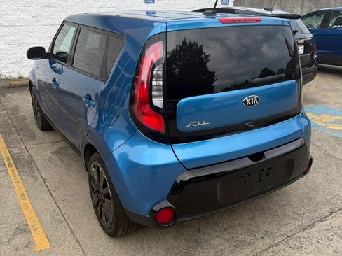 Used 2016 Kia Soul + w/ Designer's Package FWD image 4