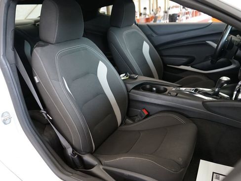 Used 2023 Chevrolet Camaro LT RWD image 41
