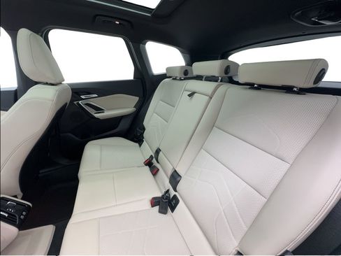 Used 2025 BMW X1 xDrive28i AWD/4WD image 26