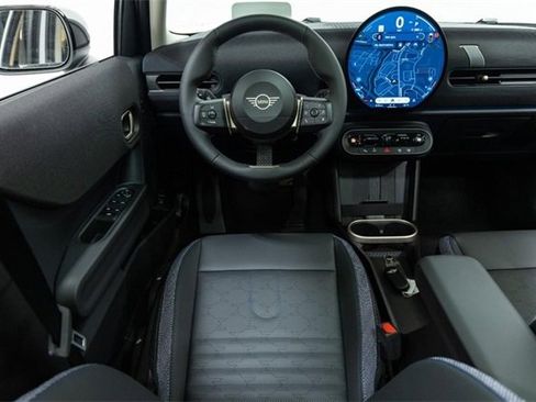 Certified 2025 MINI Cooper S image 4