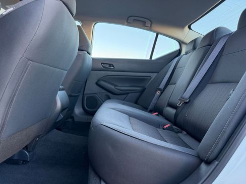 Used 2025 Nissan Altima 2.5 SV FWD image 25
