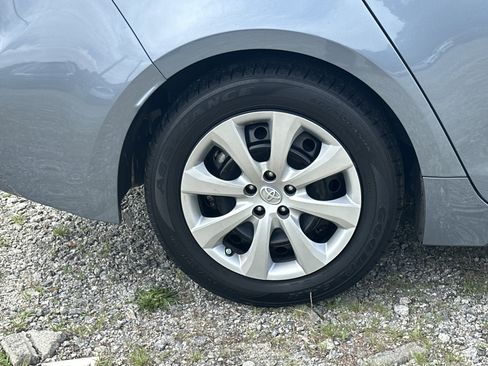Used 2023 Toyota Corolla LE FWD image 17