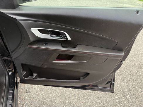 Used 2011 Chevrolet Equinox LT w/ Driver Convenience Package image 45