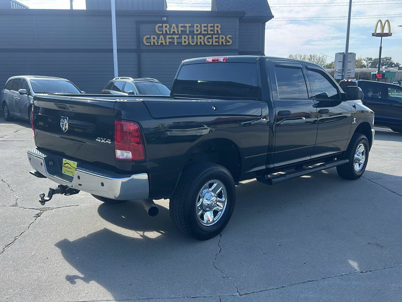 Used 2017 RAM 2500 Tradesman w/ Chrome Appearance Group AWD/4WD image 3