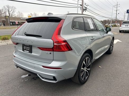 Certified 2025 Volvo XC60 B5 Plus image 5