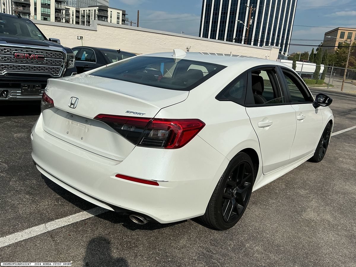 Used 2024 Honda Civic Sport image 5