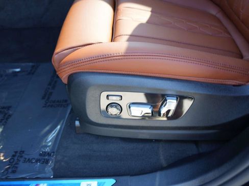 Used 2026 BMW X5 sDrive40i w/ M Sport Package RWD image 16