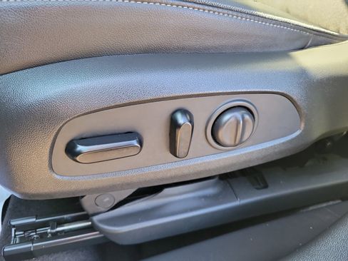 Used 2020 Buick Encore GX Select w/ Experience Buick Package image 17