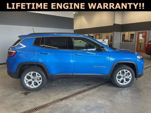 New 2026 Jeep Compass Latitude AWD/4WD image 9