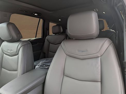 New 2025 Cadillac XT6 Premium Luxury w/ Technology Package image 10
