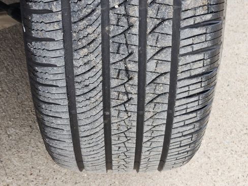 Used 2025 Ford Explorer ST-Line w/ Premium Package image 13