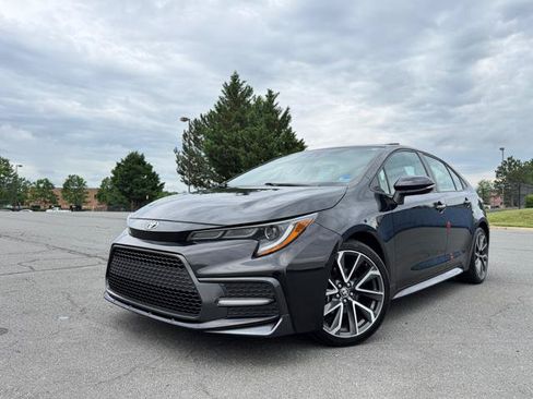 Used 2021 Toyota Corolla SE w/ SE Premium Package FWD image 1