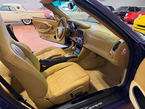 Used 2001 Porsche 911 Carrera image 24