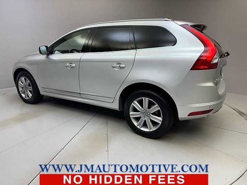 Used 2016 Volvo XC60 T6 w/ Proximity Package image 3