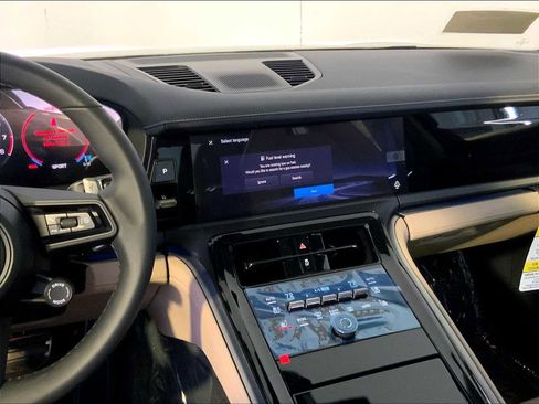 New 2026 Porsche Panamera 4 image 16