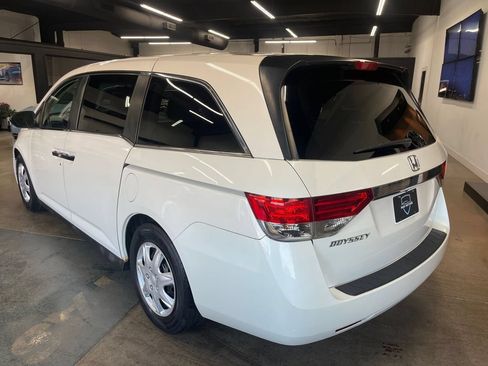 Used 2014 Honda Odyssey LX image 7