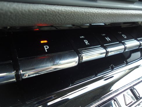 Used 2022 Lincoln Corsair AWD w/ Equipment Group 101A image 20