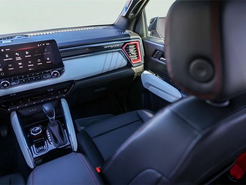 Used 2023 GMC Canyon AT4X w/ Edition 1 image 31