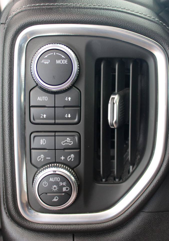 Used 2021 GMC Sierra 1500 SLT w/ SLT Premium Plus Package AWD/4WD image 26