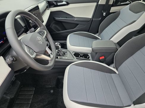 New 2026 Volkswagen Taos S image 9