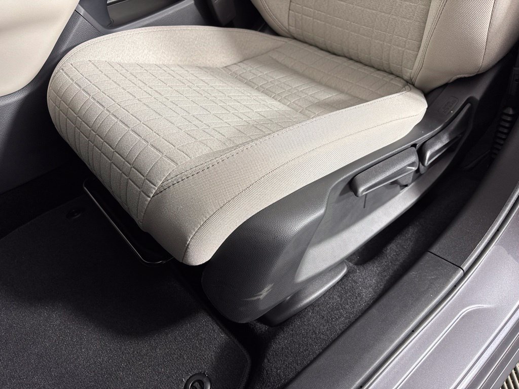Used 2027 Honda HR-V LX image 27